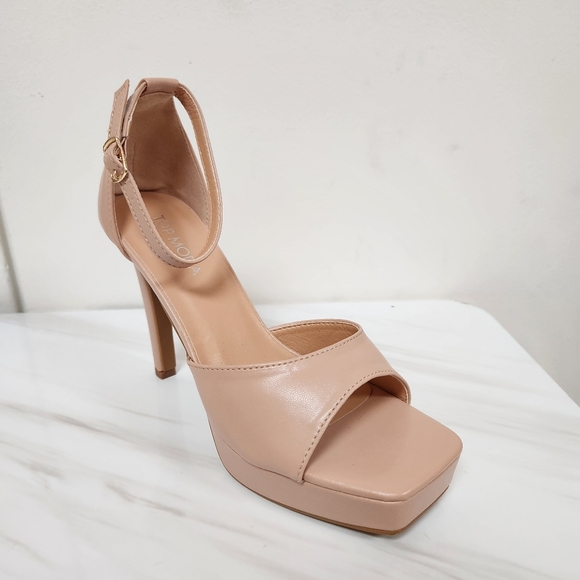 Nude Platform Stiletto Peep Toe Heels - Picture 3 of 8